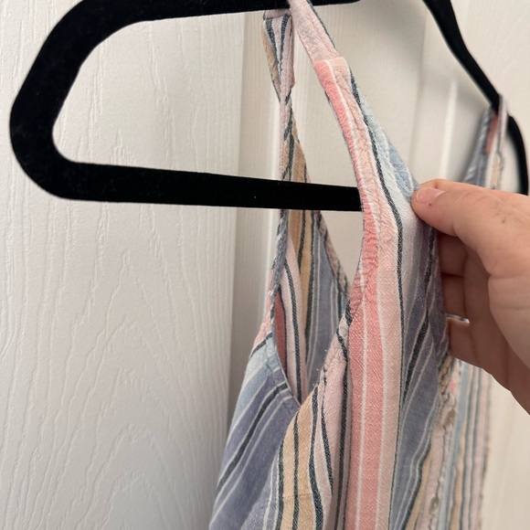 Striped Button-Down Tank Top - Picture 4 of 4